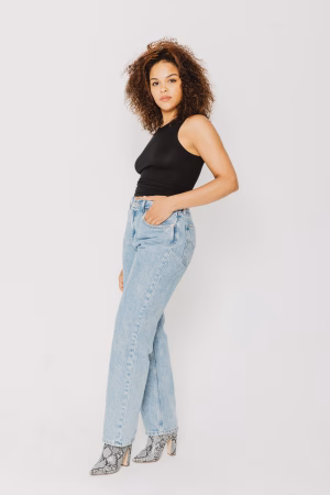 Farvelis  Rodriguez - Gallery Image 1