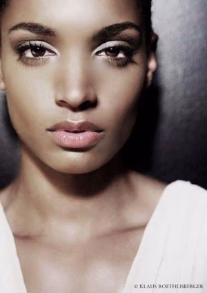 Lea Tshikaya - Project Casting Gallery Image 4 Lea Tshikaya - Gallery Image 4