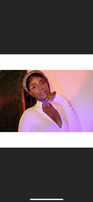 Victoria Kelly - Gallery Image 2