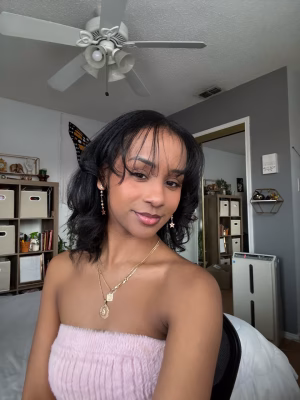 Yenifer Bardaji - Gallery Image 2