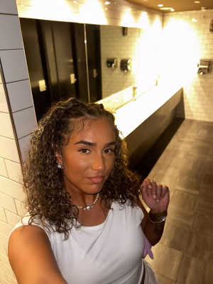 Clarissa Woods - Project Casting Gallery Image 8 Clarissa Woods - Gallery Image 8