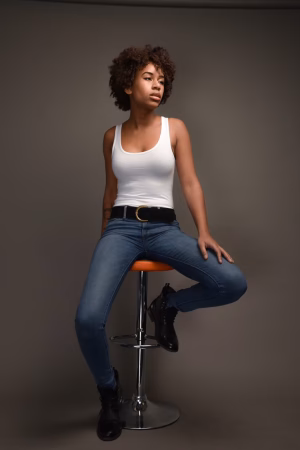 Kahari  Thakur - Gallery Image 1