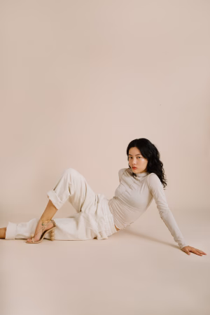 ila yang - Gallery Image 2