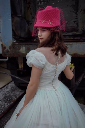 Sadie Luthi - Project Casting Gallery Image 8 Sadie Luthi - Gallery Image 8