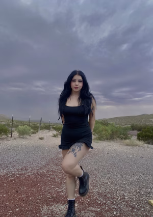 Lynette Hernandez - Gallery Image 9