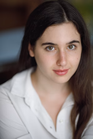 Margo Della-Guardia - Gallery Image 6