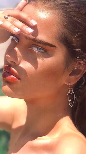 Andrea Geor - Gallery Image 6