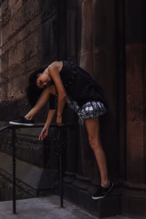 Angel Strong - Gallery Image 6