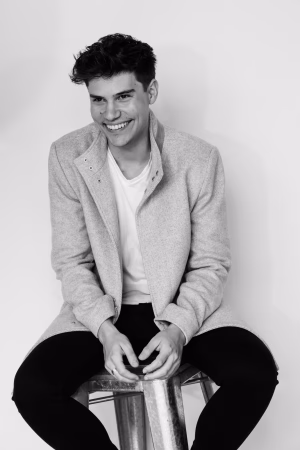 Daniel Burgess-Wise - Gallery Image 3