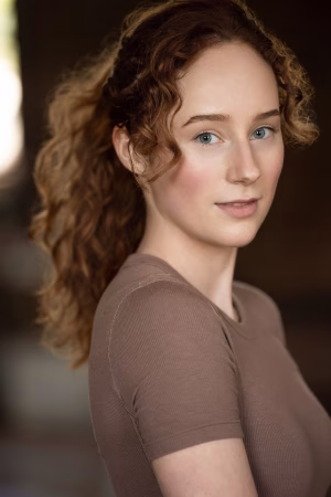 Eva Larkin-Dunphy - Gallery Image 1