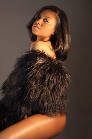 Leandranique Miles - Gallery Image 11