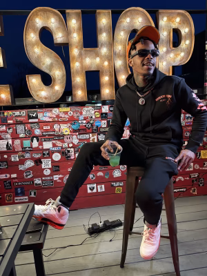 DE’RON MUSIC - Gallery Image 13