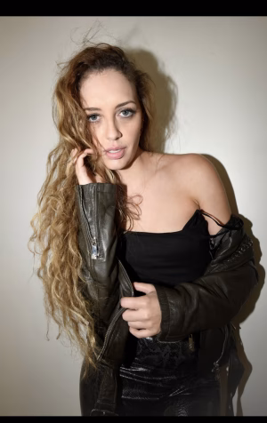 Teal Menifee - Gallery Image 13