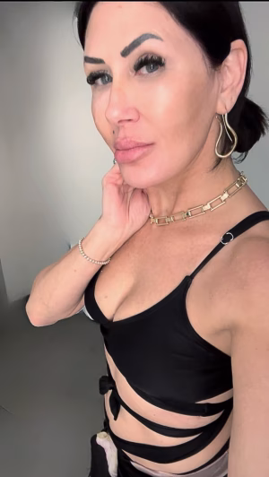 Carmen Kitts - Project Casting Gallery Image 3 Carmen Kitts - Gallery Image 3