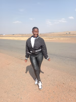 Sesam Makaula - Gallery Image 2