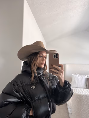 Megan Williams - Project Casting Gallery Image 3 Megan Williams - Gallery Image 3