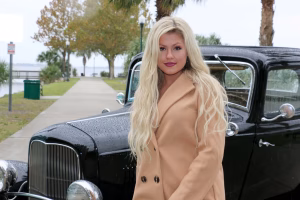 Brianne Downs - Gallery Image 4