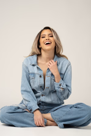 Andrea Montilla - Gallery Image 13