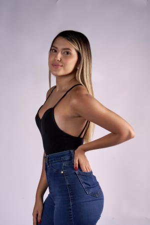 Andrea Montilla - Gallery Image 2