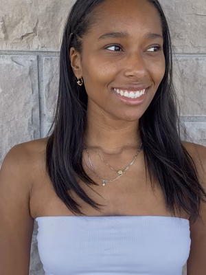 Alexa Chambers - Gallery Image 4