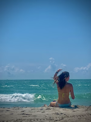 Ella Rae Gratz - Gallery Image 30