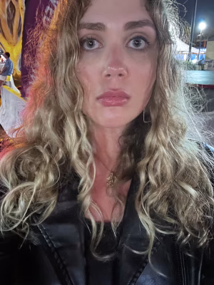 Chloe  Walker - Gallery Image 6