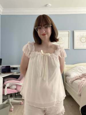 Angelina  Kirk - Gallery Image 6