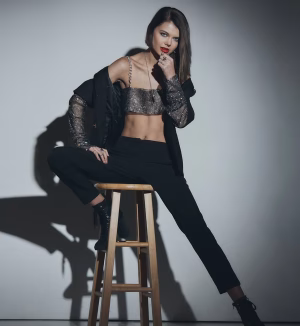 Angel Strong - Gallery Image 11