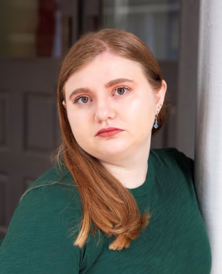 Nicole-Gibson-Headshot-No-Glasses-