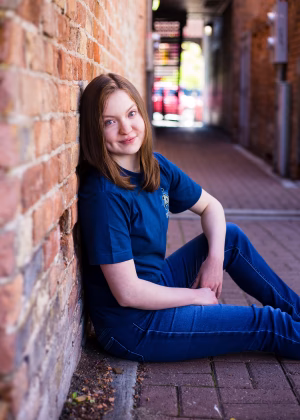 Karen Taylor - Gallery Image 8