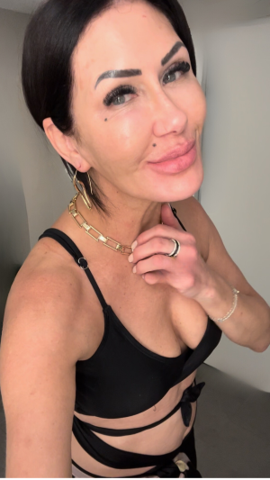 Carmen Kitts - Project Casting Gallery Image 6 Carmen Kitts - Gallery Image 6