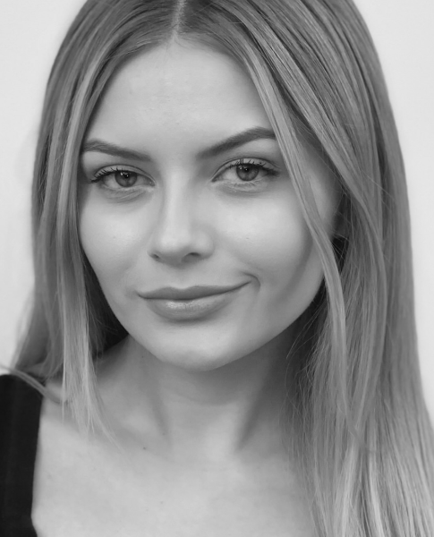 Athena Barna - Profile Photo