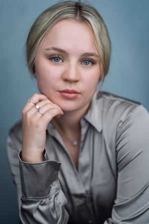 Neve Lofthouse - Gallery Image 3