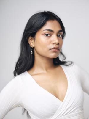 Pooja Dharshika - Gallery Image 1