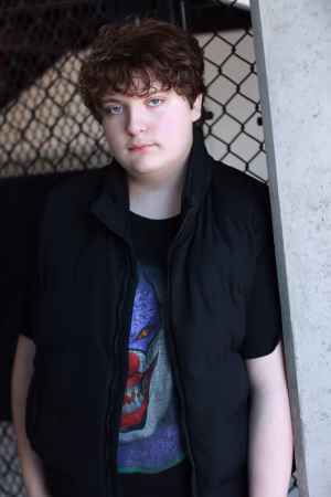 Zander Gikas - Gallery Image 6