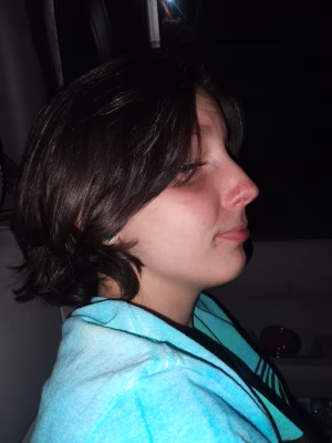 Teaghan Burns - Project Casting Gallery Image 2 Teaghan Burns - Gallery Image 2