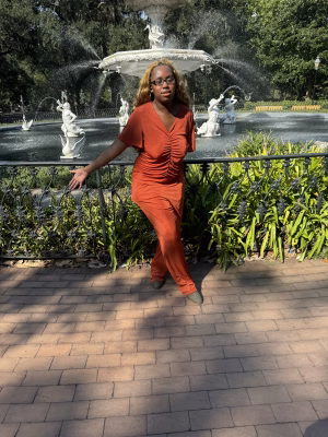 Scarlett Rose - Gallery Image 1