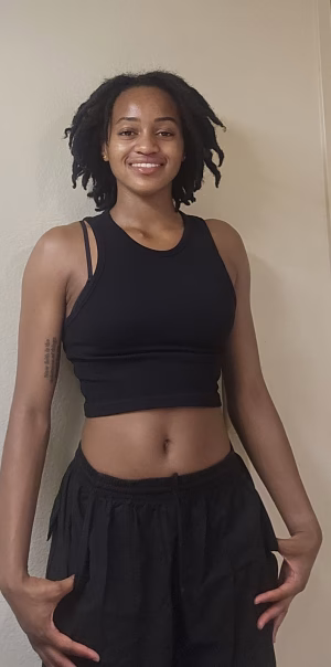 Mia Hopkins - Gallery Image 1