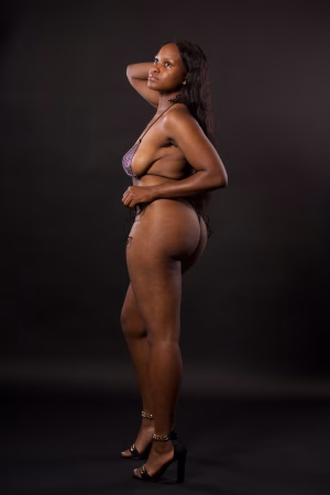 Iecha Henderson - Gallery Image 7