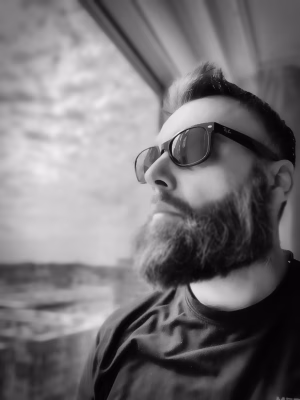 Vinnie Oliveira - Gallery Image 2