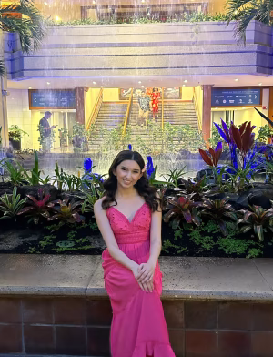 Sophia Lozano - Gallery Image 3