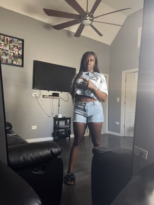 Shavona  Nichols - Gallery Image 5