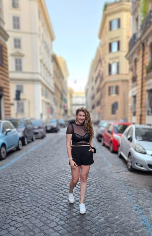 Brooke Rochman - Gallery Image 4