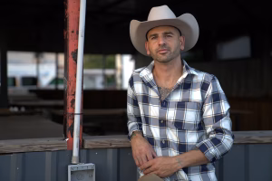 Luis Guzman - Project Casting Gallery Image 4 Luis Guzman - Gallery Image 4