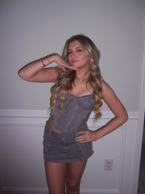 Ava Fagoni - Gallery Image 2