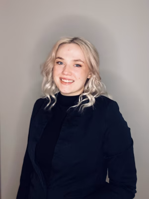 Alexis Youngman - Project Casting Gallery Image 5 Alexis Youngman - Gallery Image 5