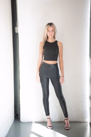 Molly Richmond - Gallery Image 1