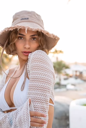 Romey Lauren - Project Casting Gallery Image 24 Romey Lauren - Gallery Image 24