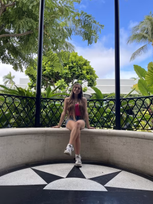 Elizabeth Chagnon - Gallery Image 5