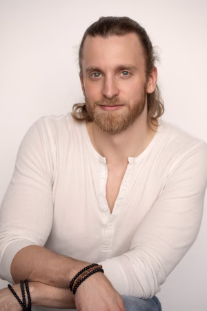 James Powers - Project Casting Gallery Image 6 James Powers - Gallery Image 6